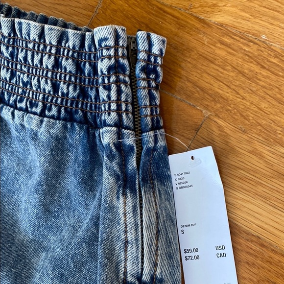 BDG Denim Smocked Pencil Mini Skirt - Picture 4 of 5